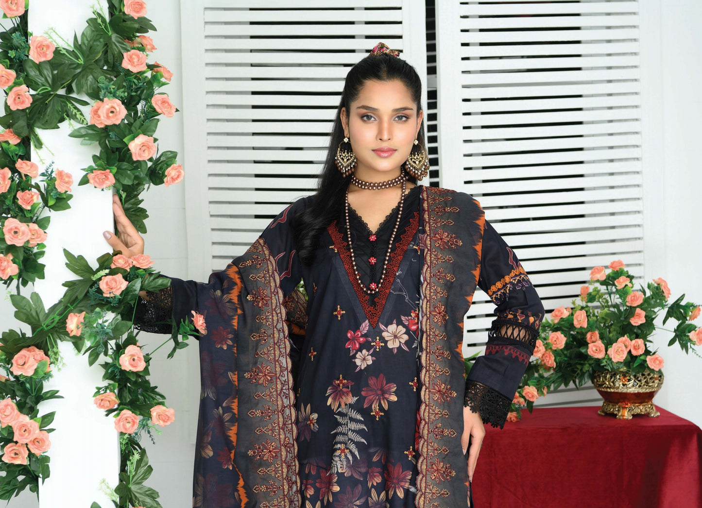 Digital Lawn
Daman Embroidered