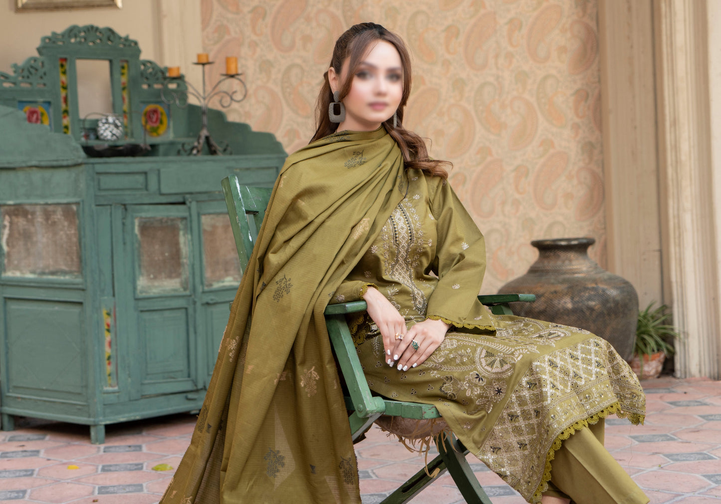 Luxury Doora Lawn